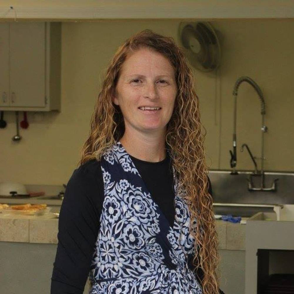 Meet your Posher, Crystal